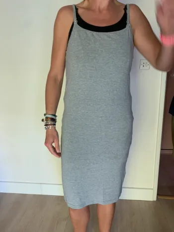 🤰Robe à bretelles maternité/allaitement – Taille 40 – Gris – Marque New Look Maternité