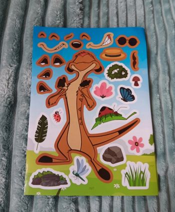 Lot 8  Stickers puzzle le roi lion