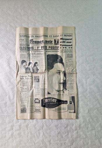 Ancien journal France-soir du 2 novembre 1955