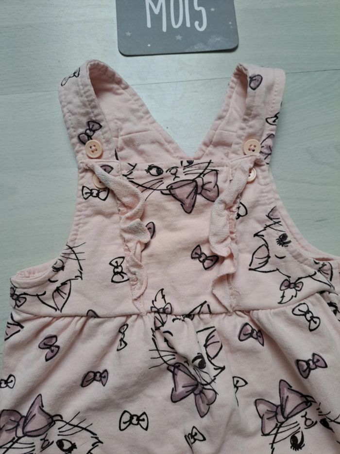 Combinaison 6 mois disney - photo numéro 2