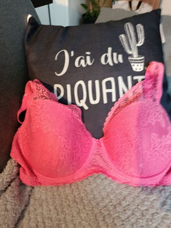 Soutien gorge rose 95E