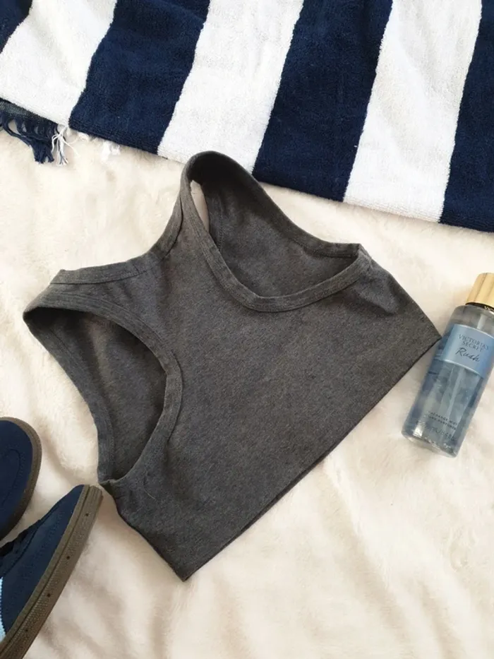Brassière top très court gris - photo numéro 5