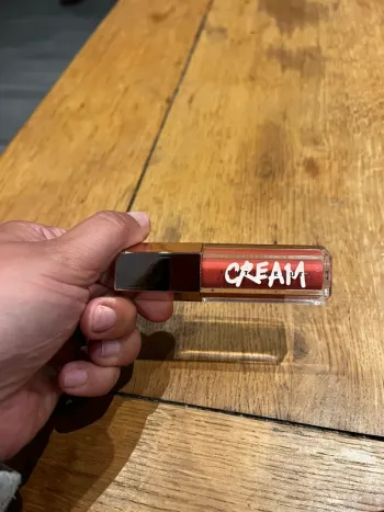Gloss fenty beauty Rihanna Gloss bomb cream Fenty glow Neuf