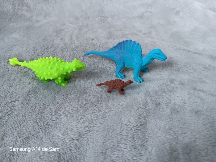 Lot 3 dinosaures