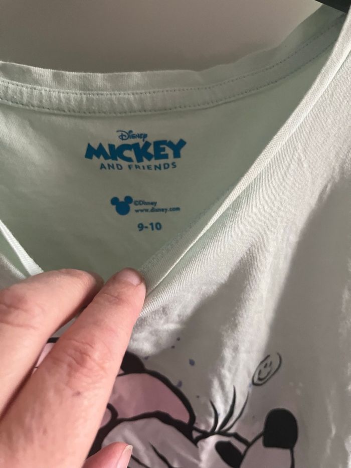 TEE shirt fille Disney taille 9/10 ans - photo numéro 2