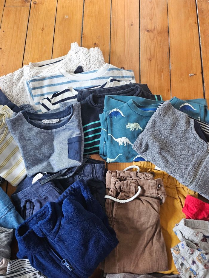 Gros lot garçon 2ans 24mois automne hiver - photo numéro 3