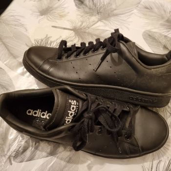 baskets ADIDAS taille 44