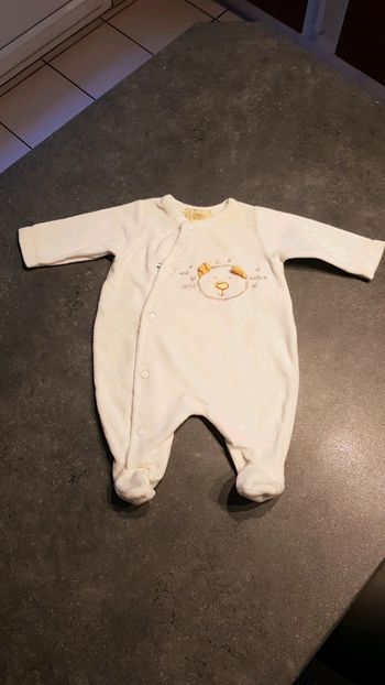 Pyjama bébé naissance.