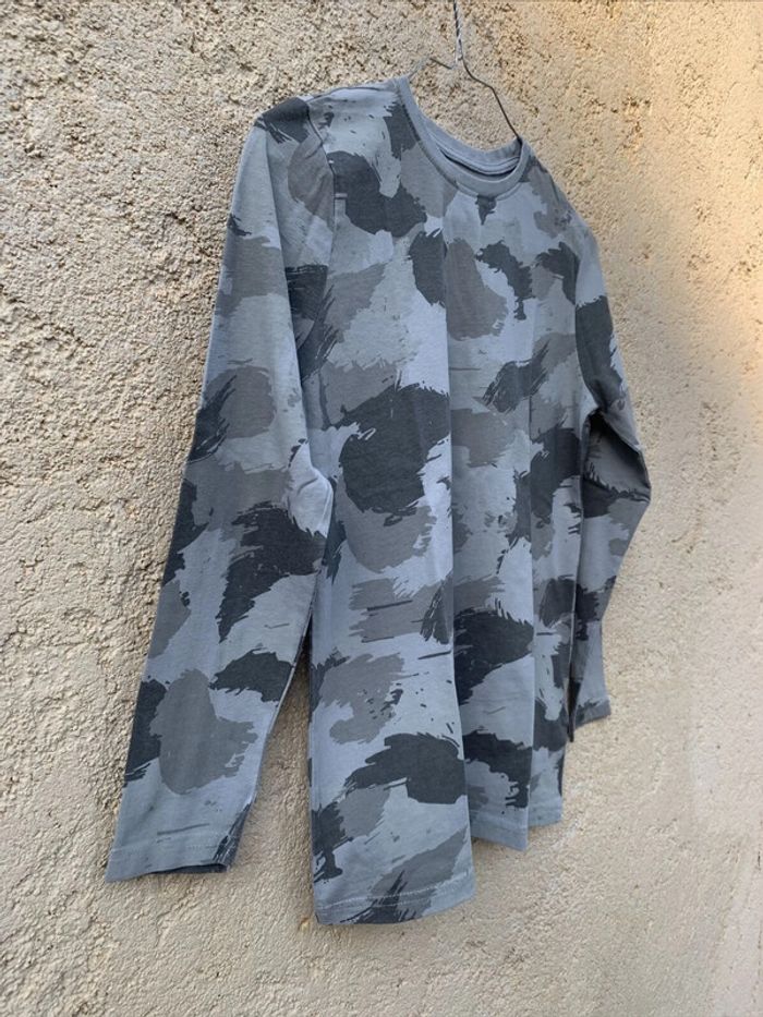 Haut Tshirt enfant militaire Primark T11-12 ans - photo numéro 2