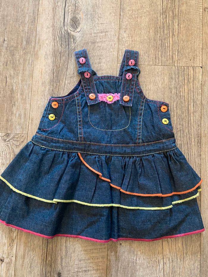 Superbe petite robe en jean clayeux 6 mois excellent état