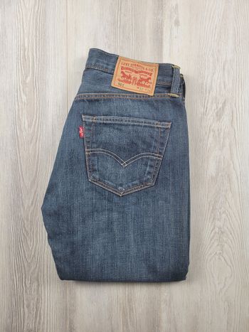 Jean Levi’s 501 dark indigo – Taille 42 / W32 L36 –Excellent état