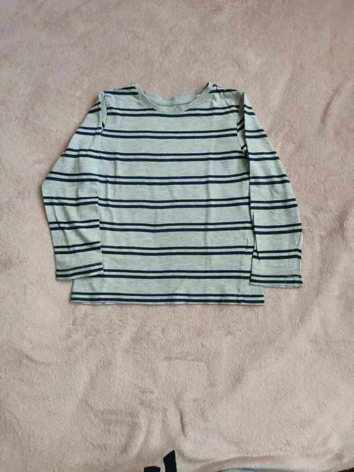 7 T-shirts à manches longues 6 ans 110-116cm - photo numéro 5