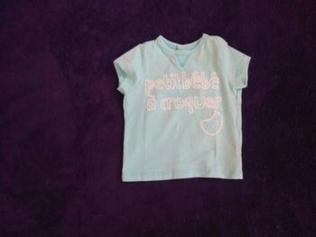 Tee shirt taille 6 mois "petit bébé à croquer"