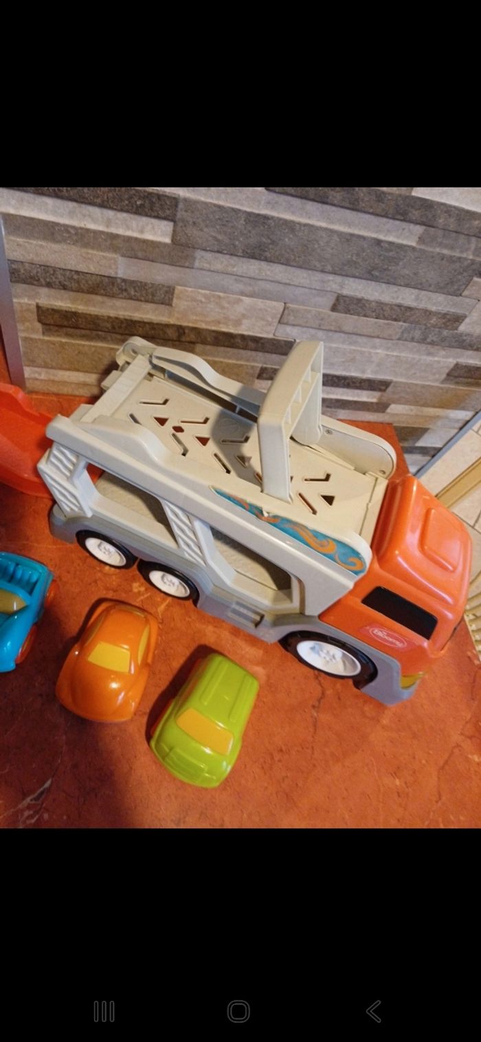 Camion transporteur avec 3 voitures - photo numéro 3