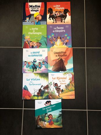 Lot 9 petits livres