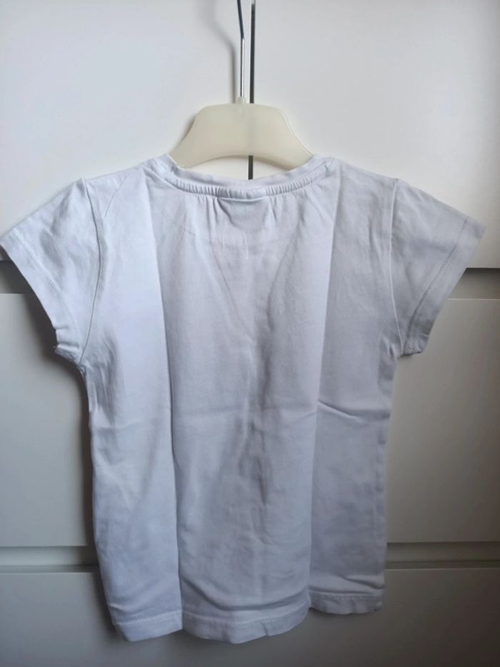 T-shirt Disney taille 4ans - photo numéro 5