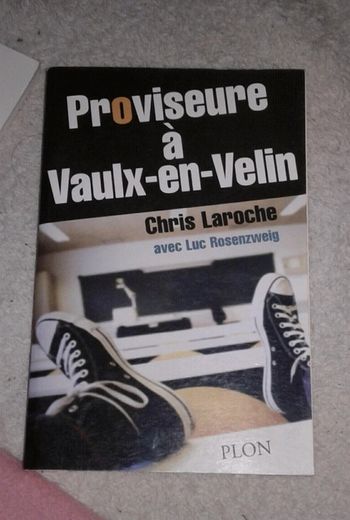 Proviseur a vaux-en-velin livre