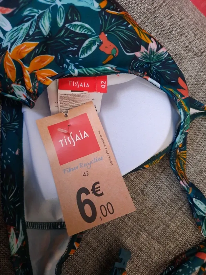 Haut de maillot de bain neuf tissaia - photo numéro 4
