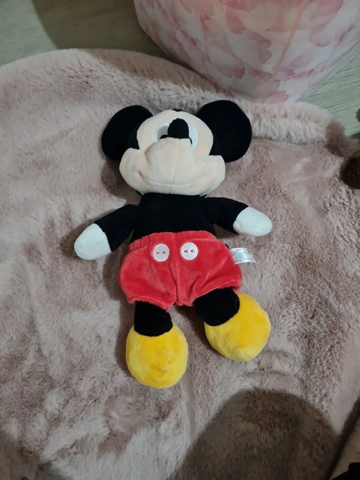 Mickey 40 cm environ très peu servie - photo numéro 2