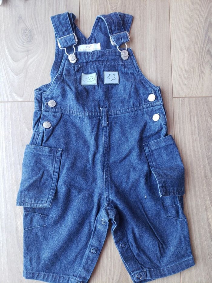 Lot shorts et salopette 09 mois - photo numéro 7