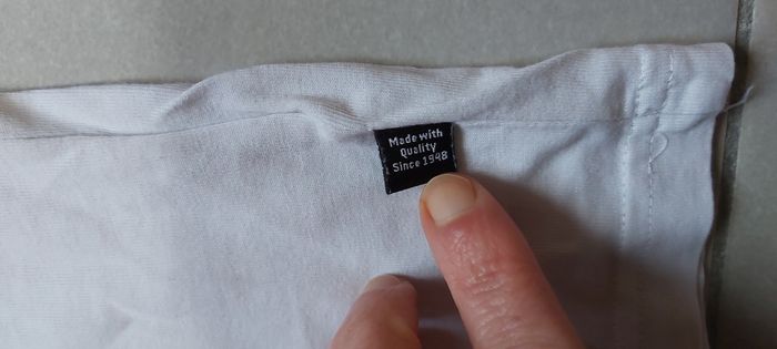 Tshirt manche courte 11/12 ans - photo numéro 4