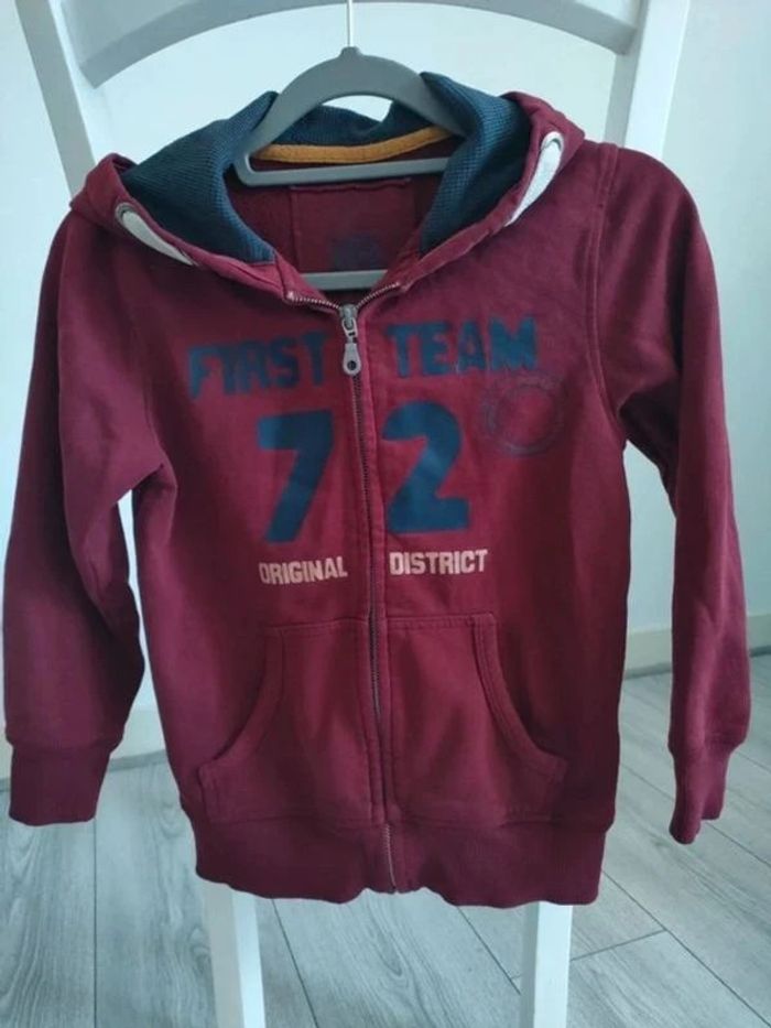 Veste de jogging taille 8 ans