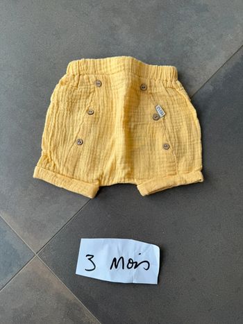 Joli short en gaz de coton 3 mois