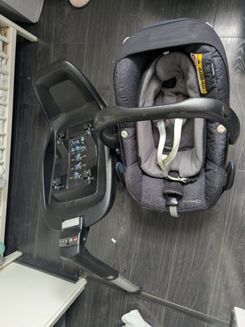Ensemble siège auto + bras isofix