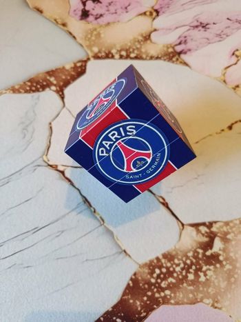 Rubik's cube paris saint Germain