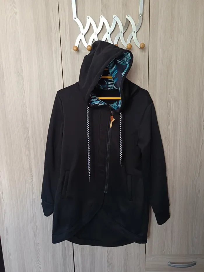 Veste sweat long à capuche asymétrique M