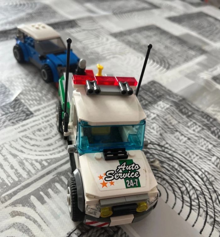 Lego City 60081 - photo numéro 2