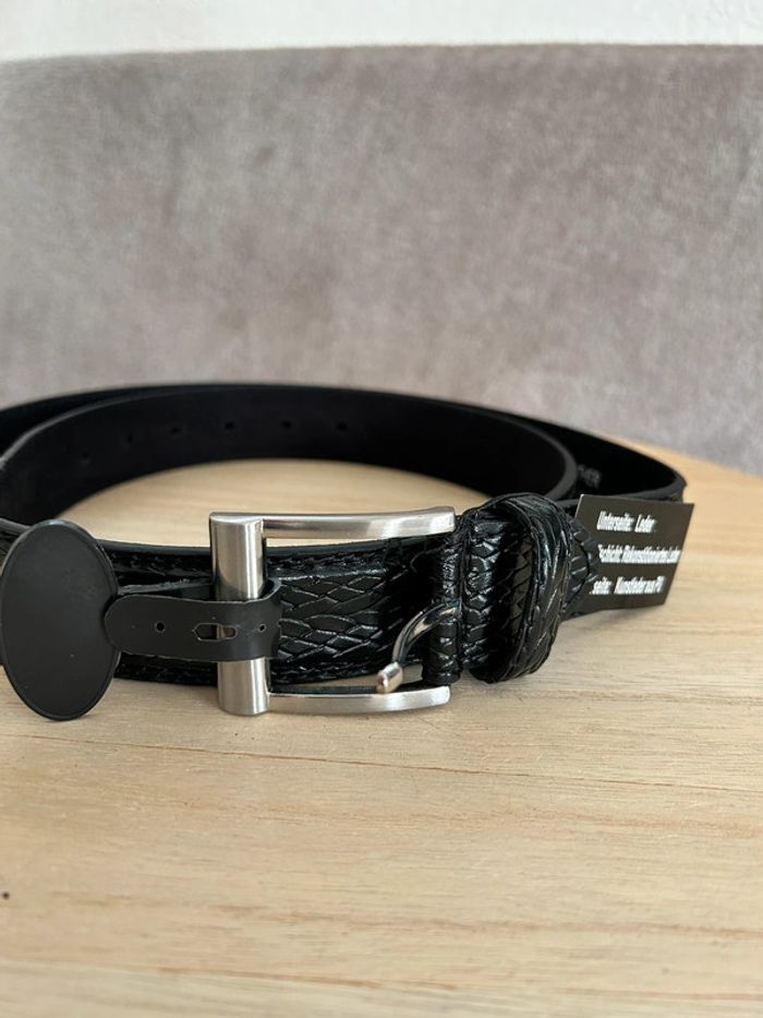 Ceinture en cuir noir taille 95 cm