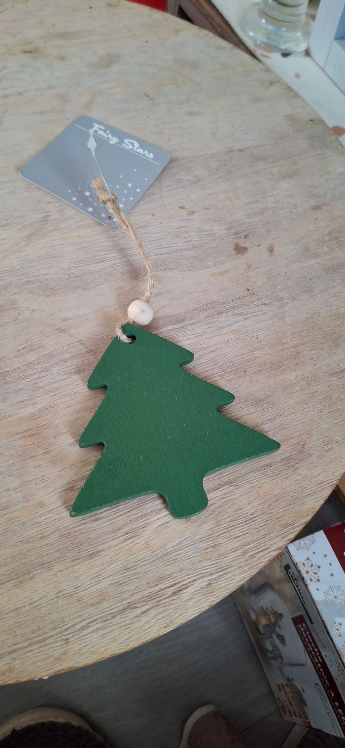 Sapin en bois - photo numéro 2