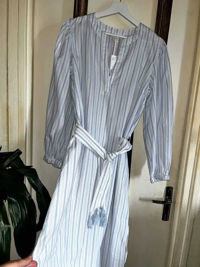 Robe chemisier blanc à rayures bleues, taille S, Neuf avec étiquette - H&M