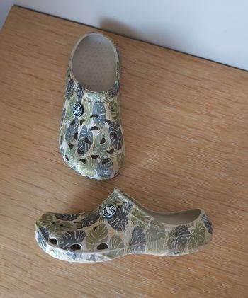 🦎 Sabots - Imprimés feuilles - Hipps - P34/35 🦎