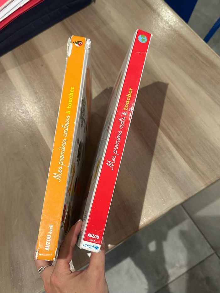 Grand Livre à toucher mes premières couleurs et mes premiers mots - photo numéro 4