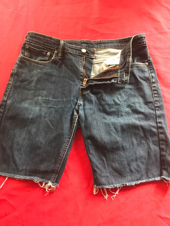 Short en jeans Levis (levi’Strauss) model 511 W33 (42-44 taille française) - photo numéro 5