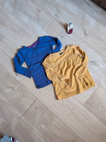 Lot 2 tee shirts manches longues 4 ans