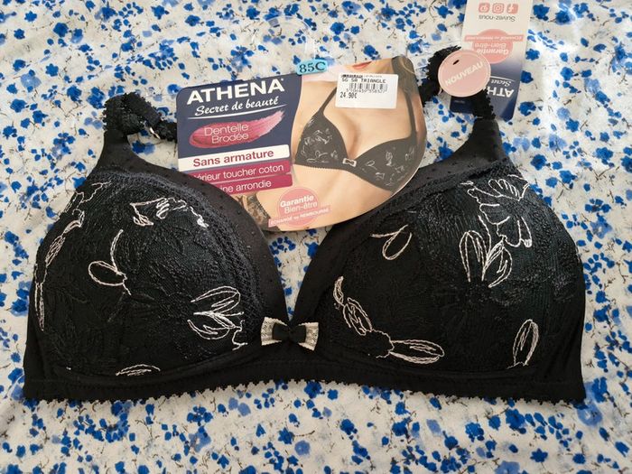 Soutien gorge triangle 85C Athena