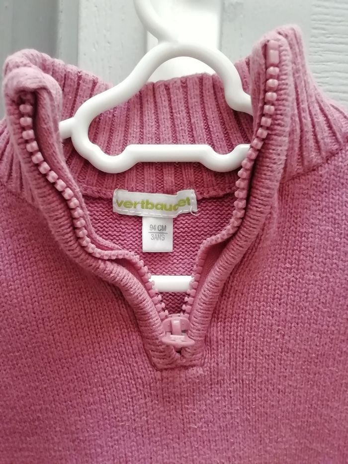 Vends  pull  rose - photo numéro 4