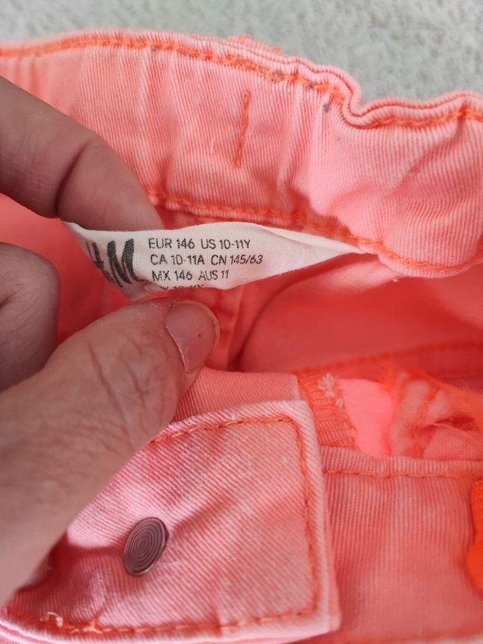 Short rose corail fille h&m taille 10/11 ans - photo numéro 3