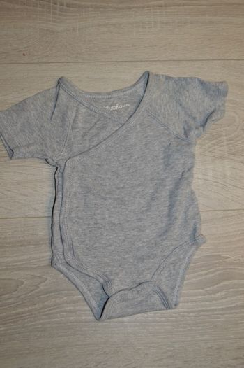 Body manches courtes Kitchoun 1 mois gris fermeture devant