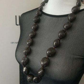 Magnifique sautoir grain de café grand format