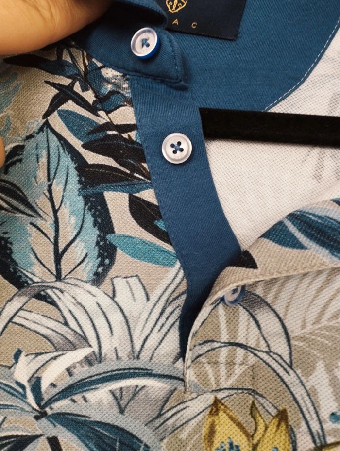 Polo homme fleuri gris bleu jaune  taille S Izac - photo numéro 3
