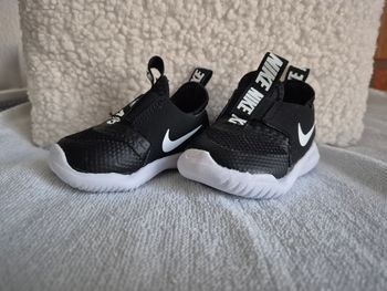 Nike noir