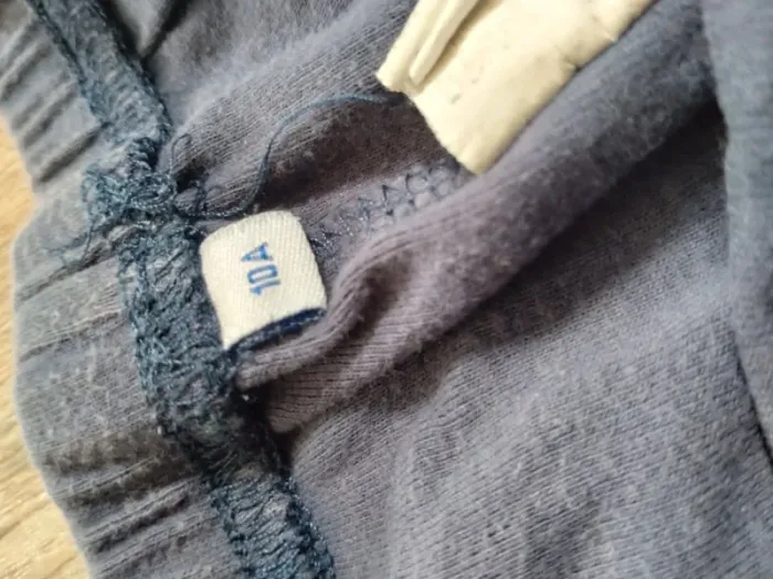 Gros lot de vêtements de sport pour fille 10 ans + donne chaussettes - photo numéro 17