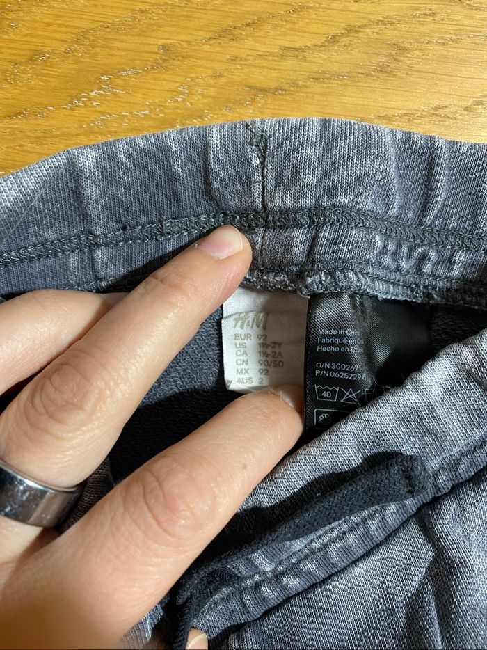 H&M Jogging gris mixte Taille 18/24 mois - photo numéro 5