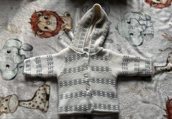 Gilet à laine à bouton taille 1 mois