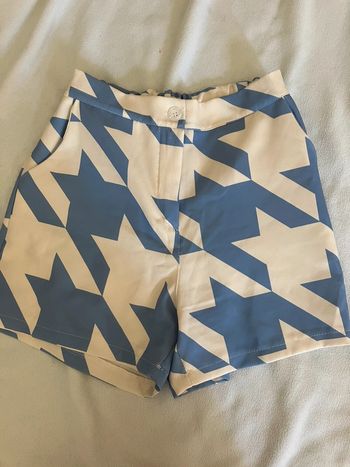 short à motif