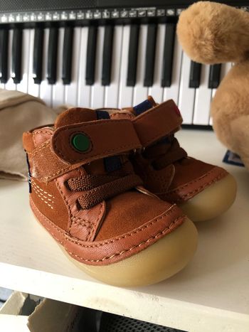 Chaussures kickers bebe taille 18